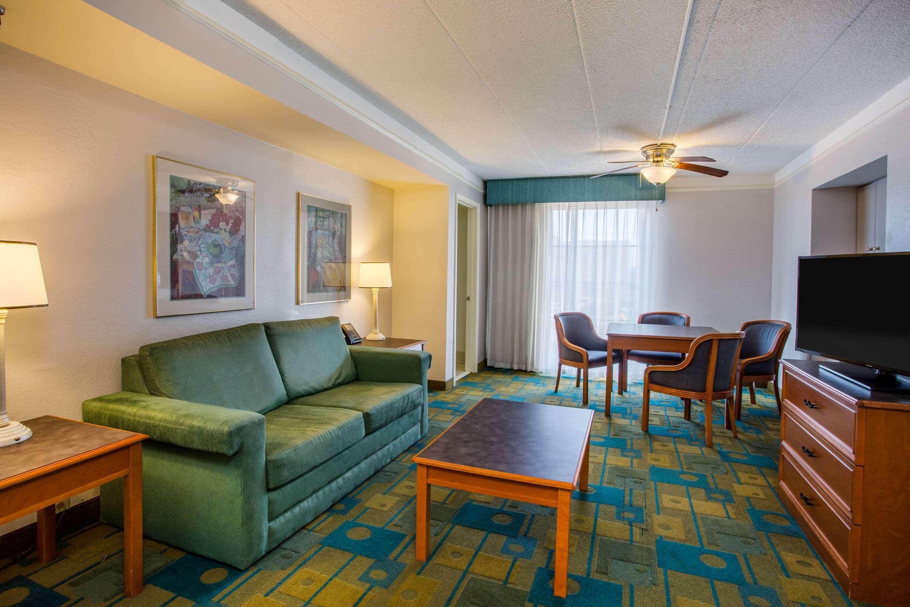 La Quinta Inn By Wyndham Norfolk Virginia Beach Ngoại thất bức ảnh