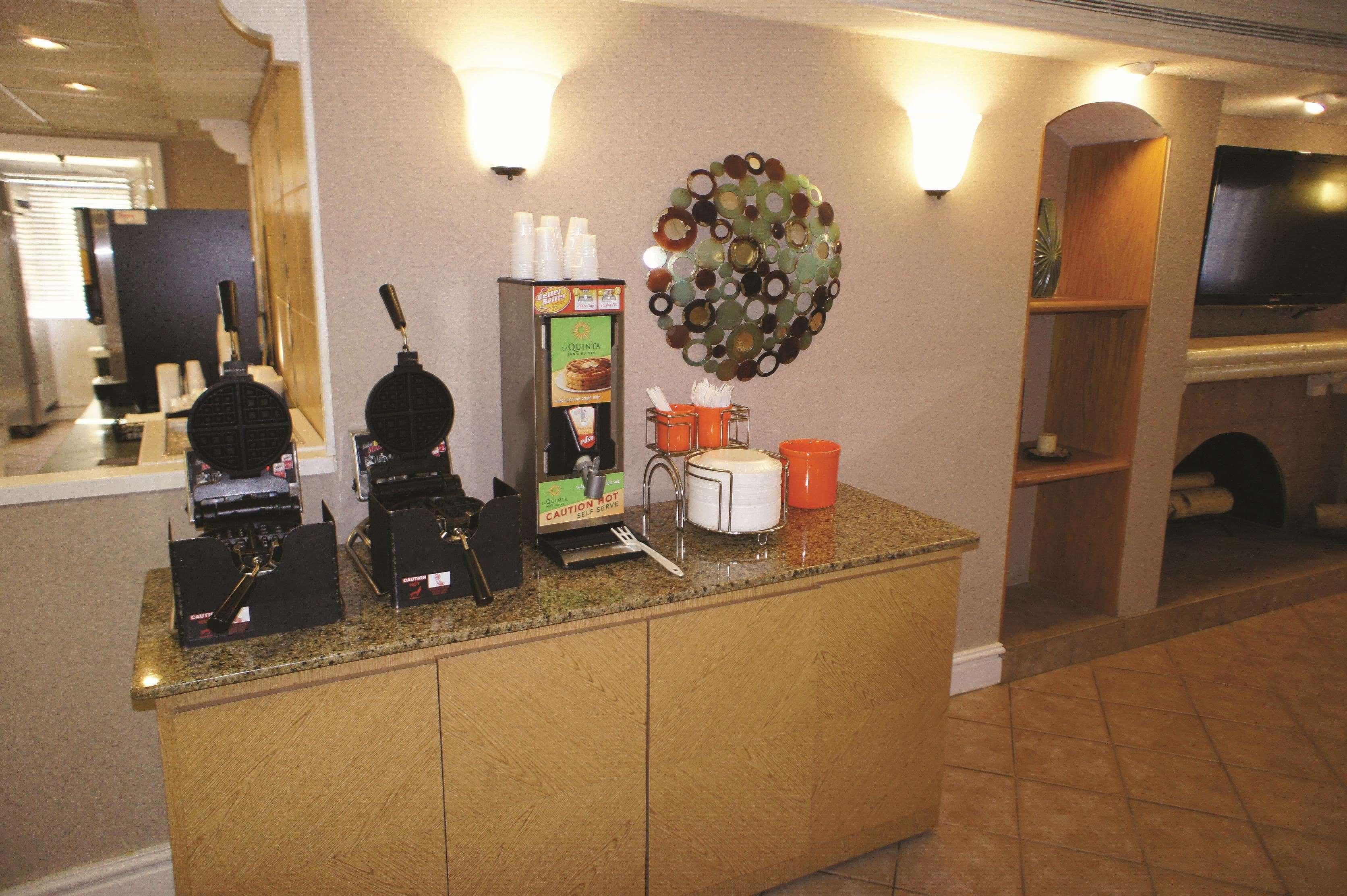 La Quinta Inn By Wyndham Norfolk Virginia Beach Ngoại thất bức ảnh