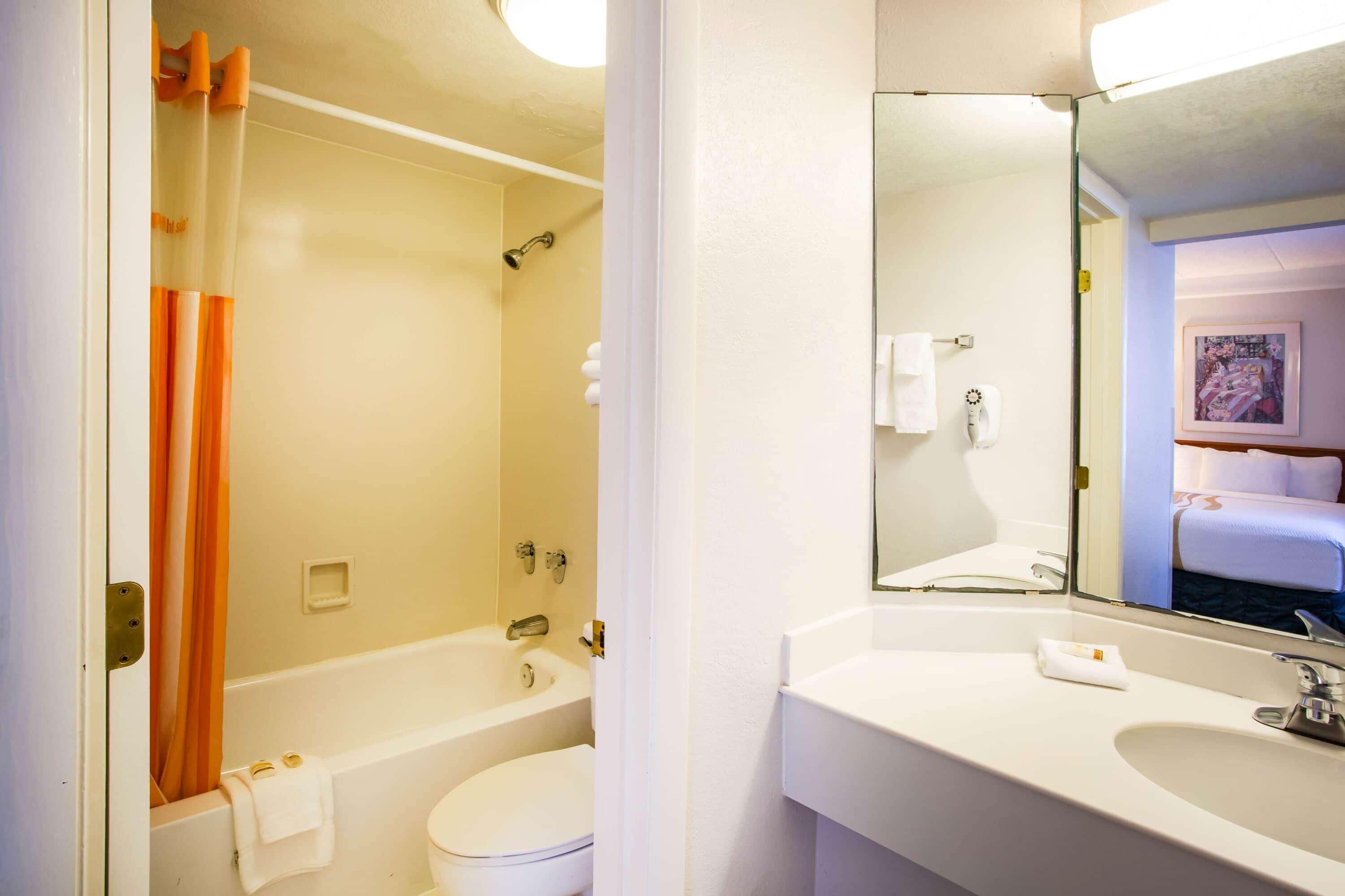 La Quinta Inn By Wyndham Norfolk Virginia Beach Ngoại thất bức ảnh